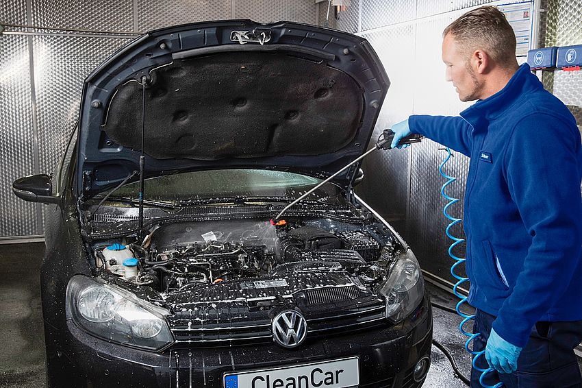 Tipps für die Motorwäsche - so wird der Motor sauber!