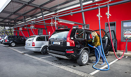 Auto waschen und mit Akku Laubbläser Auto TROCKNEN 