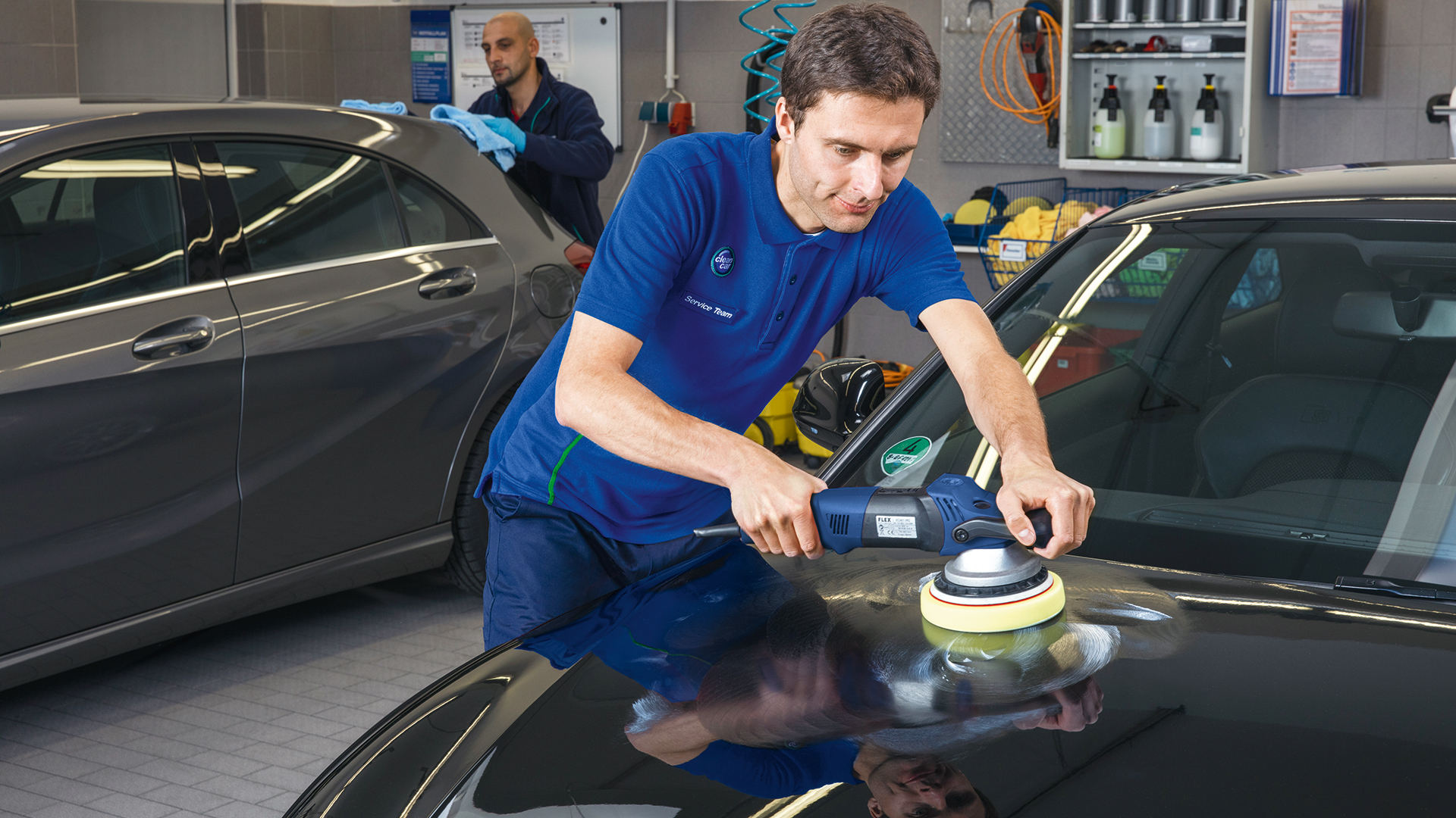 CleanCar-0094_blau_1920x1080px.jpg